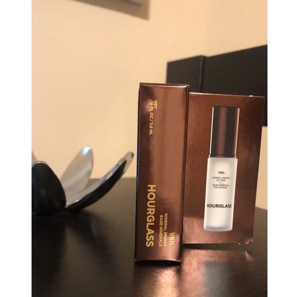 Hourglass Veil Mineral MINI Primer